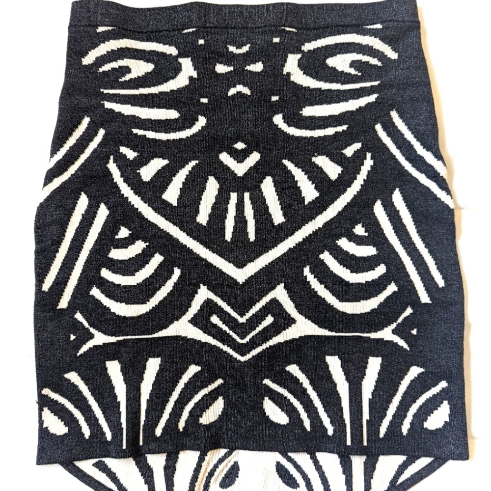 Parker fitted knit pencil skirt size M